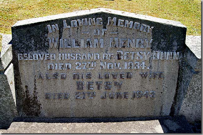 Dunn Family Headstone and Grave
